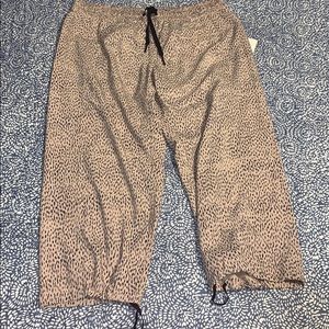 Lululemon Step Lively Crop - NWT